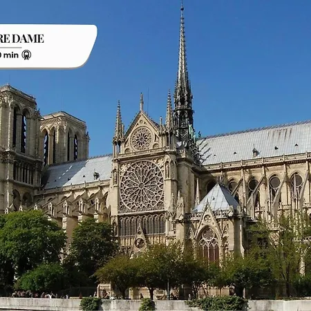 Bluestay 850 - Superb Paris